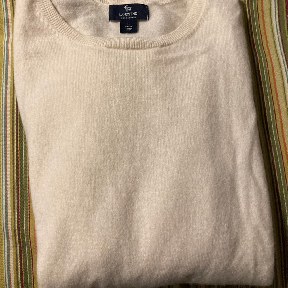 Cashmere crew neck sweater
